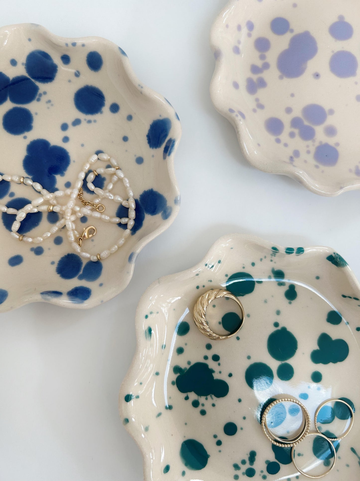 Frilled Stoneware Jewellery Dishes